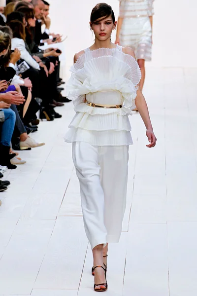 Look 33